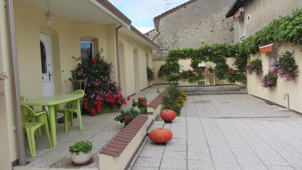 Les Glycines Bed and Breakfast Choloy Buitenkant foto
