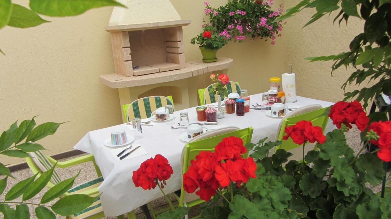 Les Glycines Bed and Breakfast Choloy Buitenkant foto